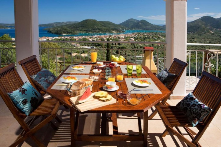 Holiday Villa Dahlia -Lefkada Hotels