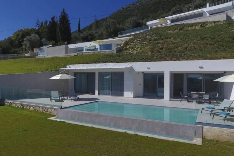Greek holiday Villas In Lefkada