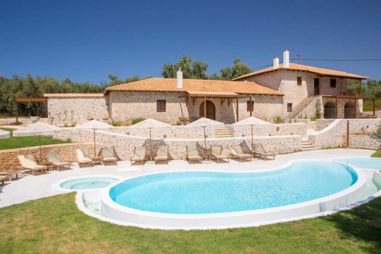 VIPs villas in Lefkada Greece,top premium villas to rent